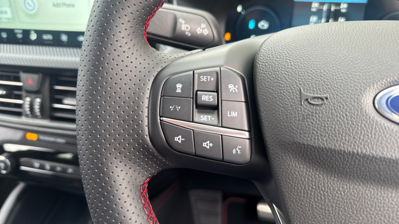 Ford Kuga 2.5 PHEV ST-Line 5dr CVT Estate